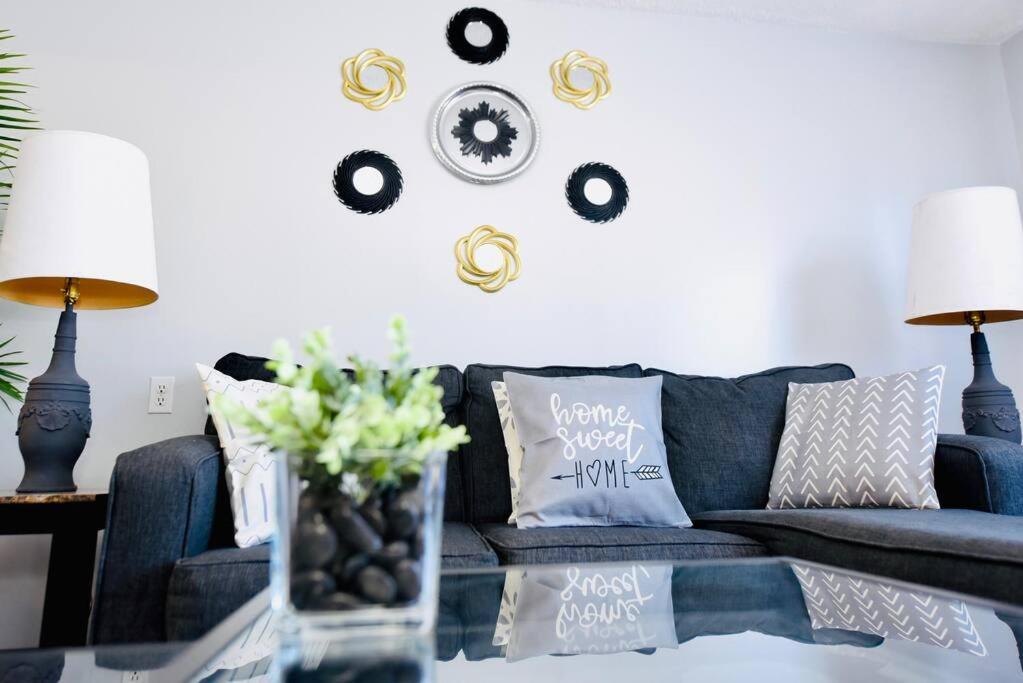 Prime Location Duo Nest & Rest Apartment Kingston Exterior foto
