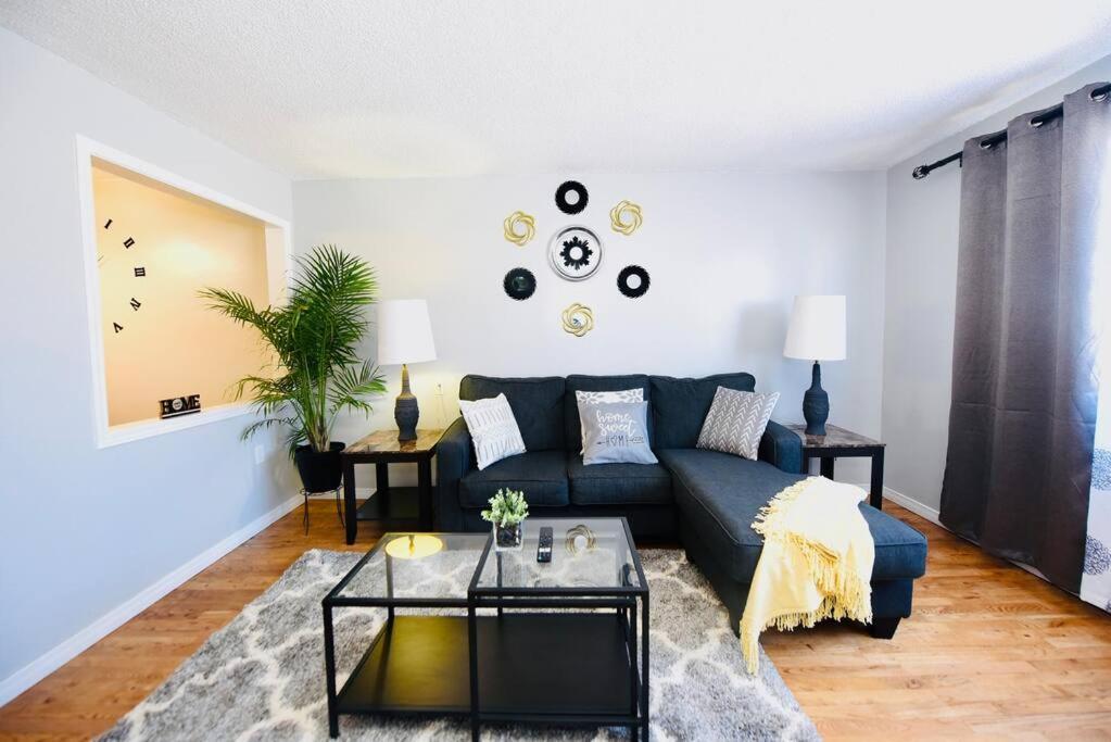 Prime Location Duo Nest & Rest Apartment Kingston Exterior foto