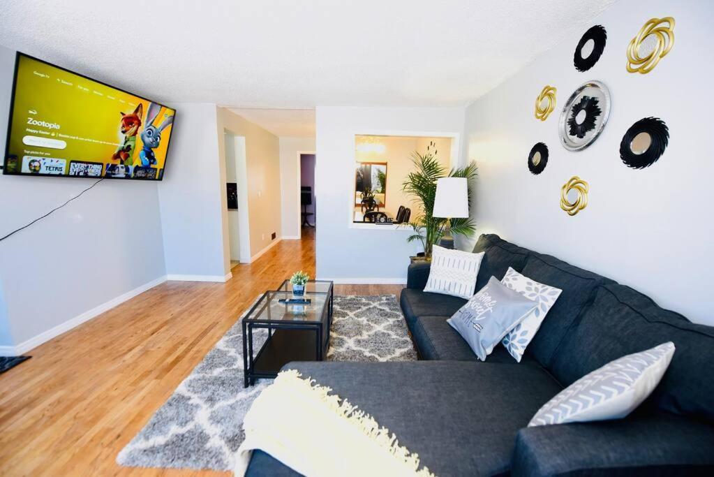 Prime Location Duo Nest & Rest Apartment Kingston Exterior foto